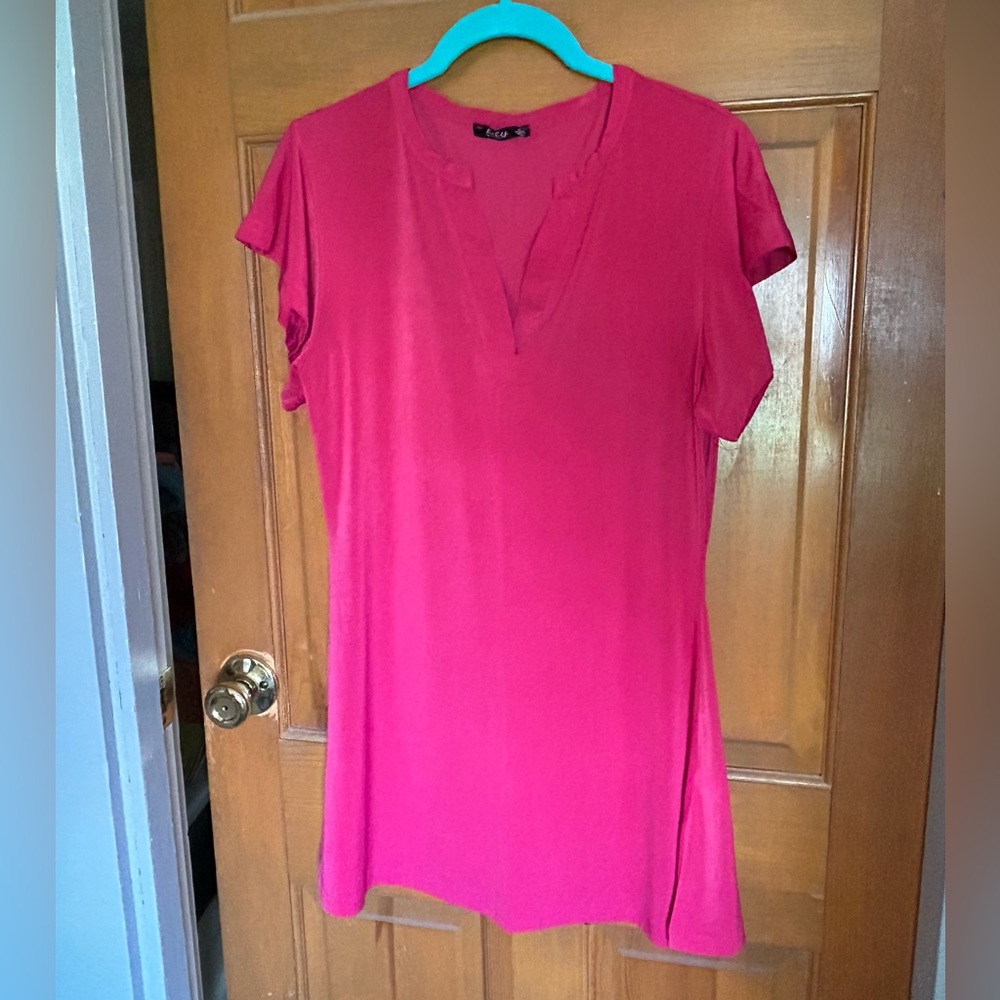 Silky Tunic size Small